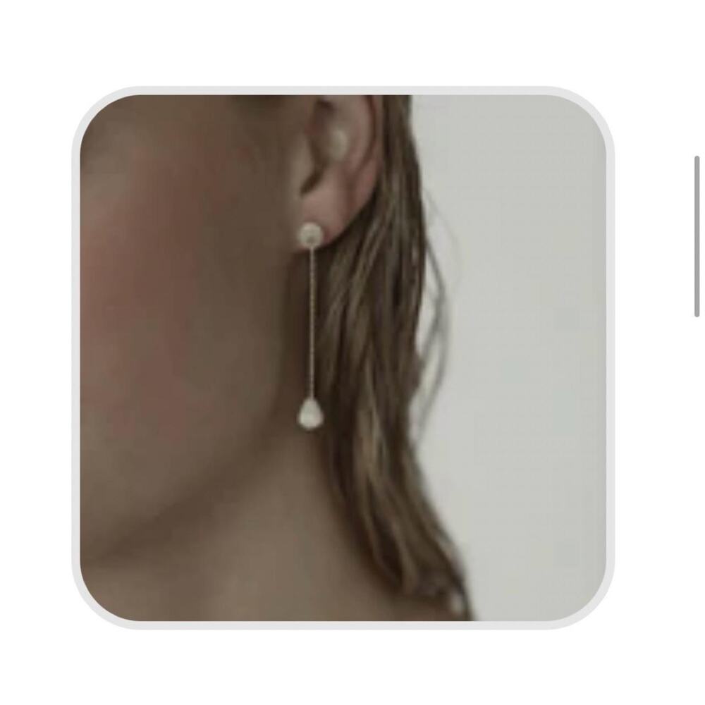 A.B. Ellie Mother of Pearl 2:1 Strands. Never worn.